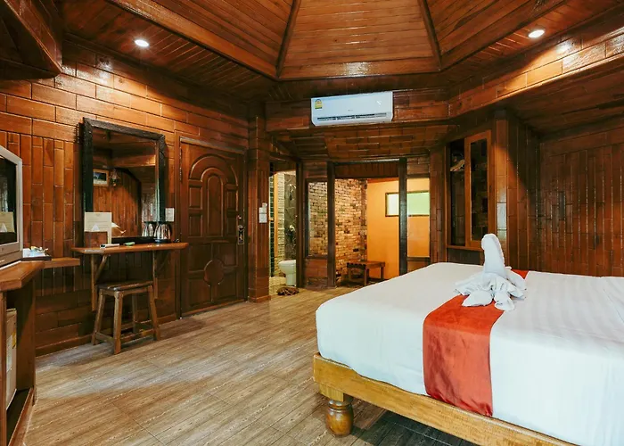 Phupha Aonang Resort